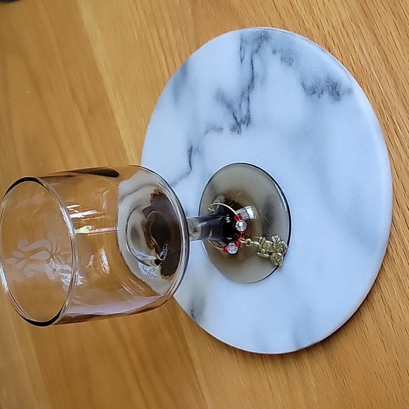 Cooking Club of America, Drink ID'S, 4  and drawstring bag to keep them in. - Picture 2 of 2